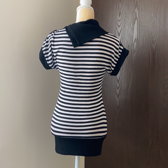Arden B. B&W Knit Dress - Picture 6 of 8